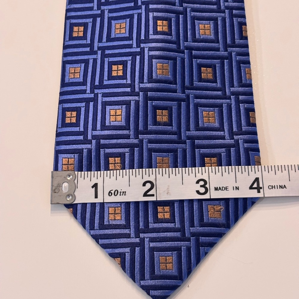 Paul Fredrick Navy and Gold Geometric Tie - Picture 4 of 6
